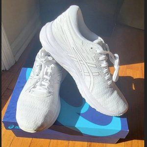 ASICS Women`s Gel-Excite 7 twist White Running Shoes Size 9.5 Heel to toe 26cm